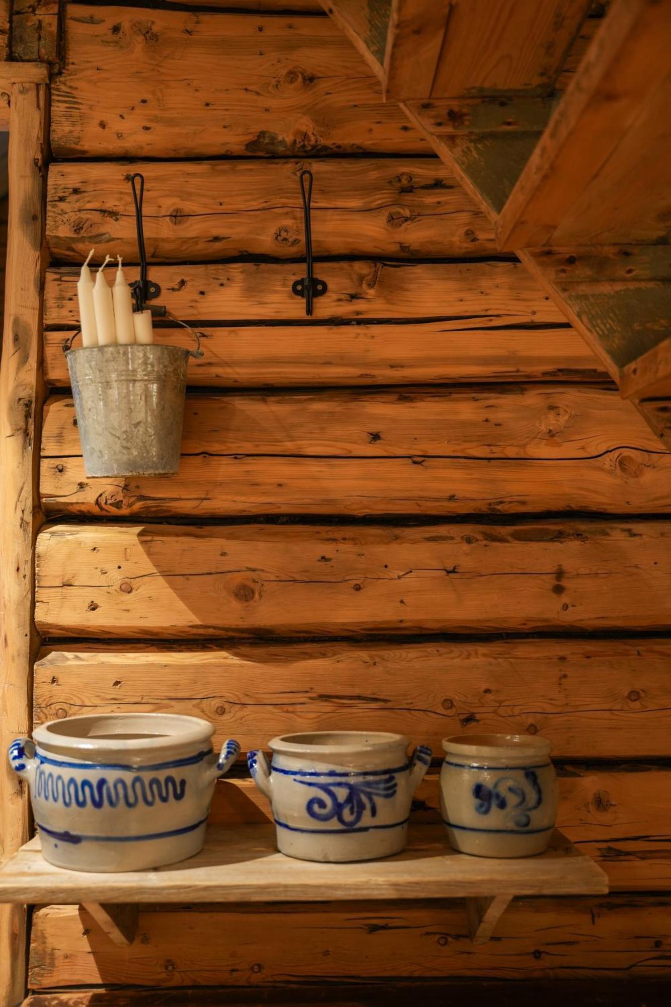 The Famous Yellow House Рейне Екстериор снимка